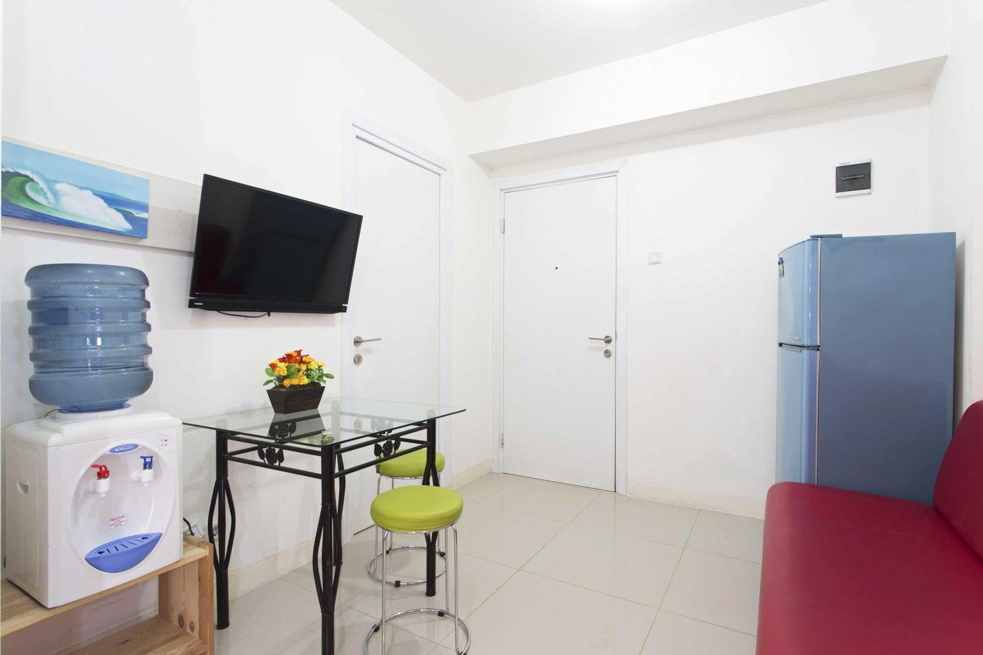 Reddoorz Apartment @ Green Pramuka Джакарта Екстер'єр фото